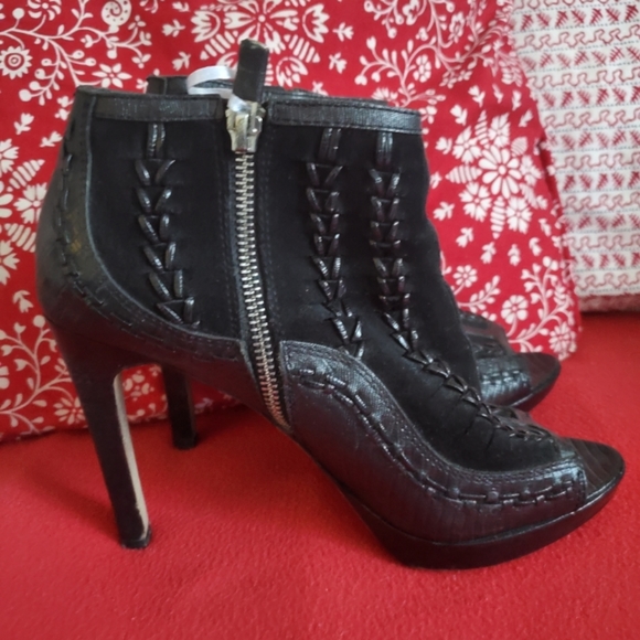 Vince Camuto leather and suede platform booties - Picture 11 of 11